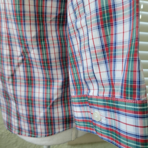 L.L. Bean Size Small S Wrinkle Free Plaid Shirt, button up, 100% cotton. - Picture 2 of 6